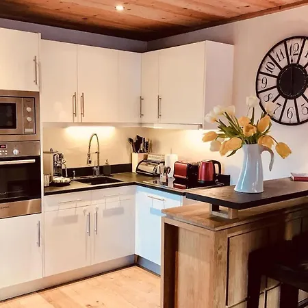 Apartment One Le Savoy By Pangea Services Chamonix